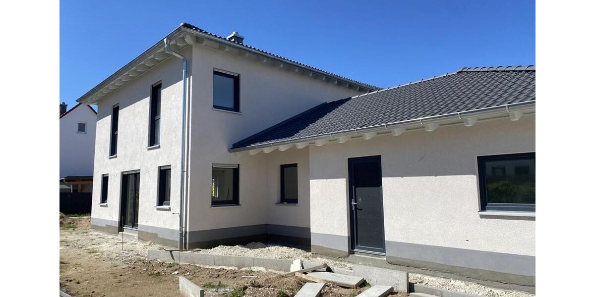 Einfamilienhaus Windsbach - 4 Zimmer, 150 m&sup2;, 1.995&euro; | Angebot:25362105