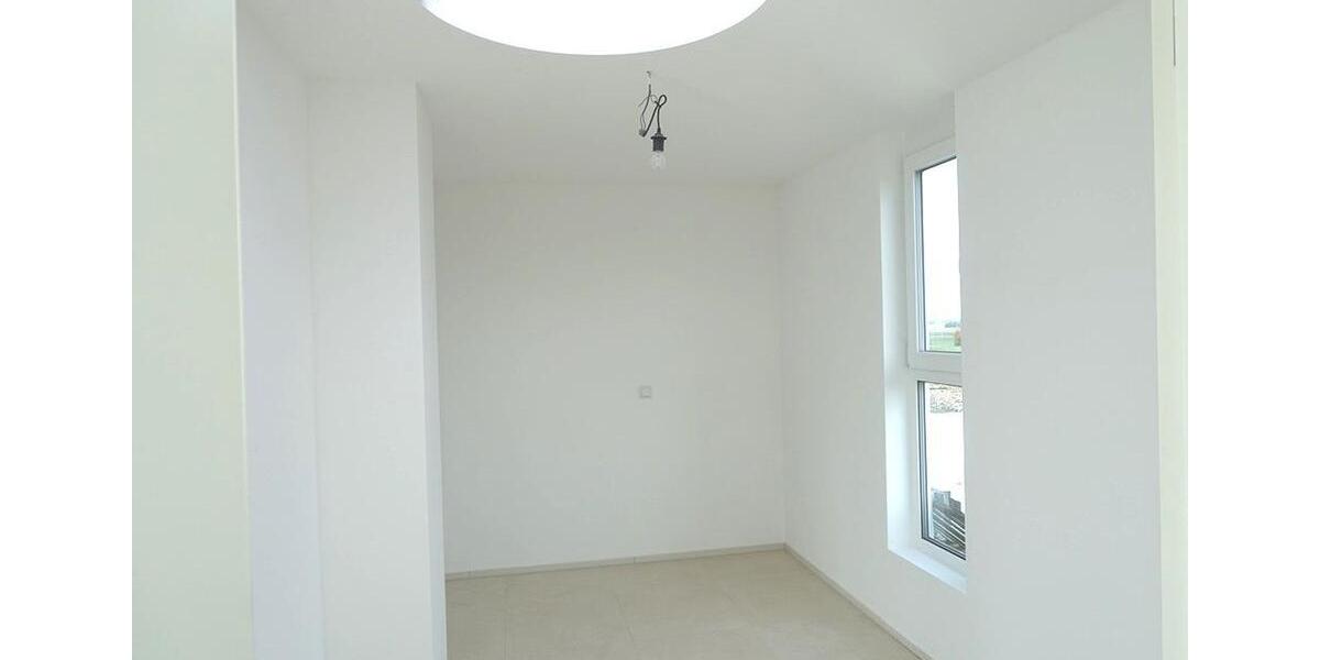Einfamilienhaus Nürnberg Almoshof - 3 Zimmer, 106 m&sup2;, 1.170&euro; | Angebot:26575835