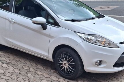 Ford Fiesta 169.853 km 2.750 &euro; Rednitzhembach 91126