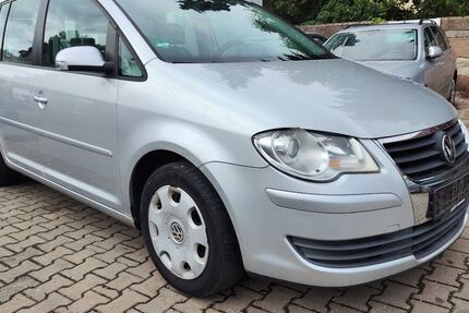 VW Touran 285.984 km 1.890 &euro; Nürnberg 90431