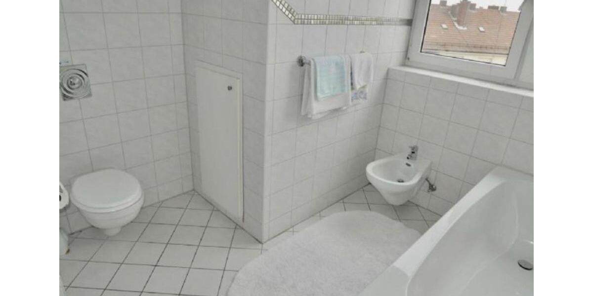 Dachgeschoßwohnung Nürnberg Herrnhütte - 3 Zimmer, 96 m&sup2;, 1.200&euro; | Angebot:26538646