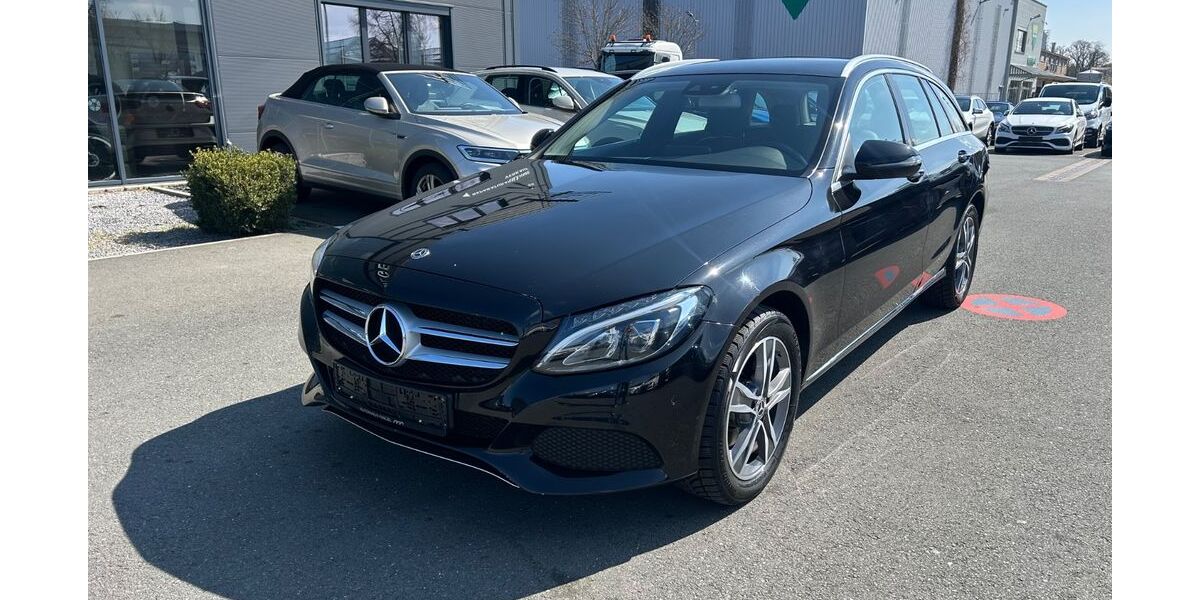 Mercedes-Benz C 220 234.243 km 9.900 &euro; Fürth 90763