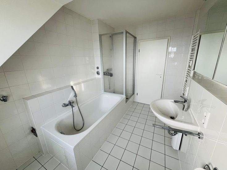 Gewerbeobjekt Oberasbach Altenberg - 4 Zimmer, 118 m&sup2;, 1.350&euro; | Angebot:25678603