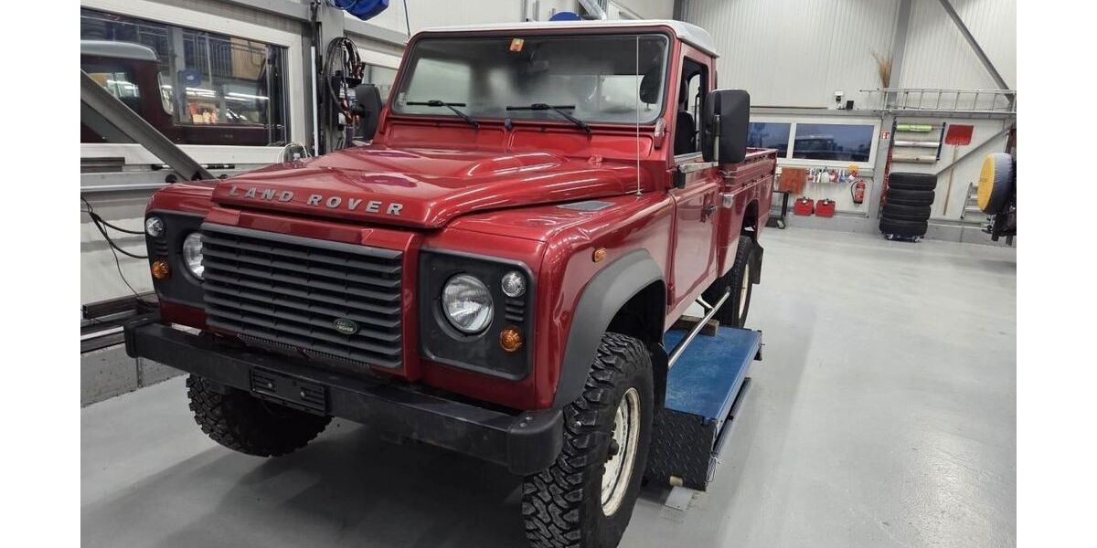 Land Rover Defender 275.633 km 23.799 &euro; Nürnberg 90441