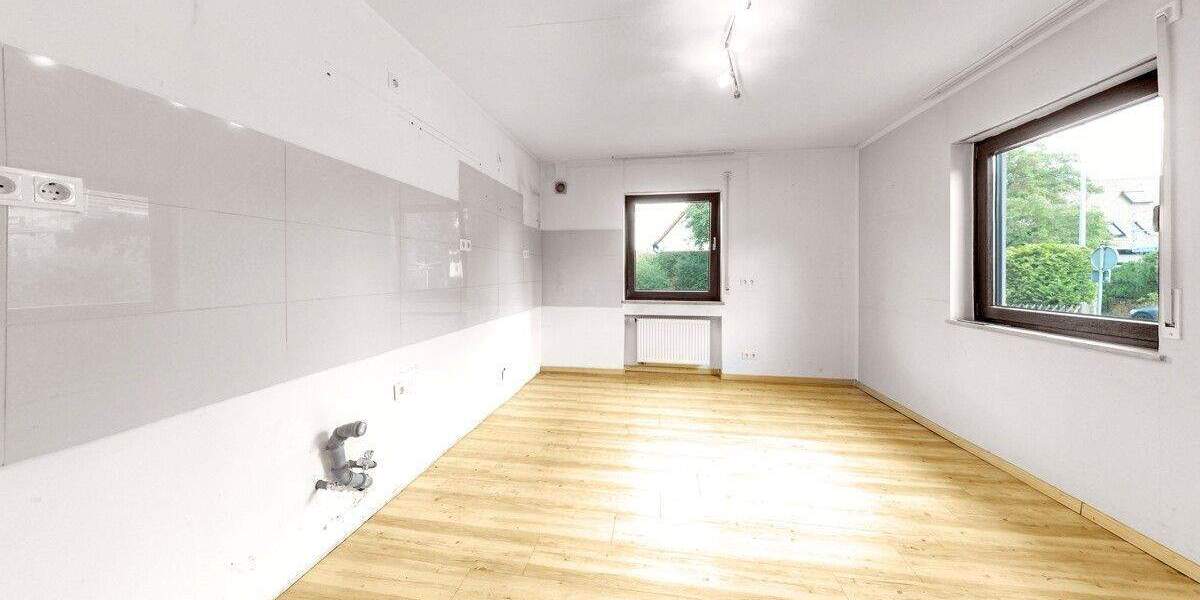 Mehrfamilienhaus, Wohnhaus Erlangen / Frauenaurach Frauenaurach - 7 Zimmer, 179 m&sup2;, 549.000&euro; | Angebot:25732868