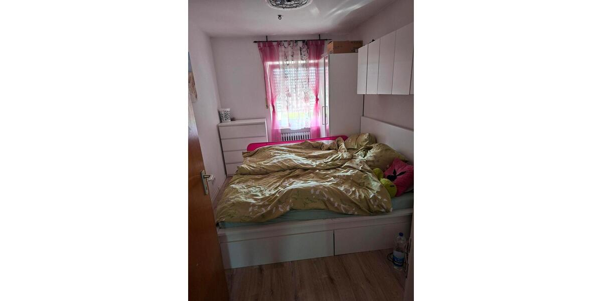 Reihenhaus Schwabach - 6.5 Zimmer, 125 m&sup2;, 500.000&euro; | Angebot:27014376