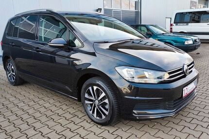 VW Touran 107.000 km 21.600 &euro; Fürth 90763
