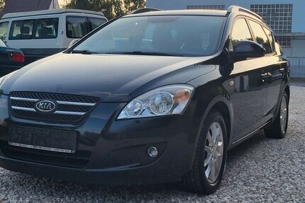Kia ceed Sportswagon 100.000 km 3.990 &euro; Oberasbach 90522