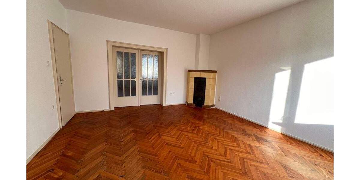 Etagenwohnung Nürnberg Gleißhammer - 3 Zimmer, 100 m&sup2;, 1.200&euro; | Angebot:25661487