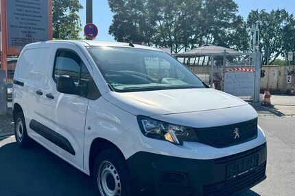 Peugeot Partner 112.000 km 9.450 &euro; Nürnberg 90431