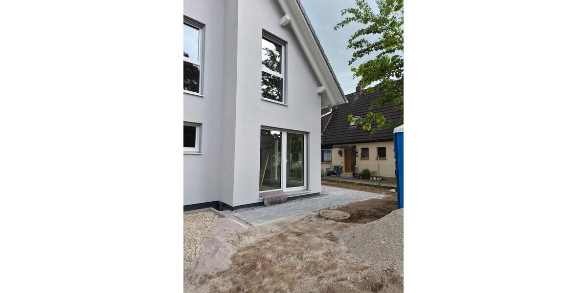 Doppelhaushälfte Erlangen Bruck - 5 Zimmer, 131 m&sup2;, 2.300&euro; | Angebot:26222977