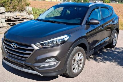 Hyundai TUCSON 78.000 km 11.500 &euro; Kammerstein 91126