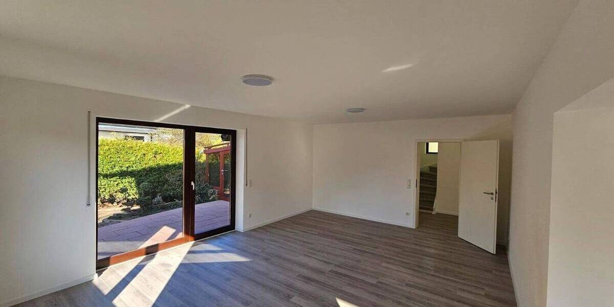 Einfamilienhaus Pyrbaum - 6 Zimmer, 129 m&sup2;, 584.000&euro; | Angebot:26016212