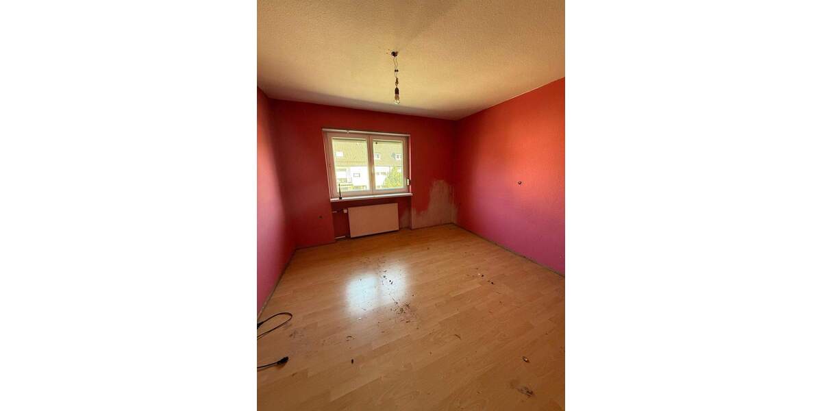 Reihenmittelhaus Nürnberg Thon - 9 Zimmer, 110 m&sup2;, 470.000&euro; | Angebot:25877148