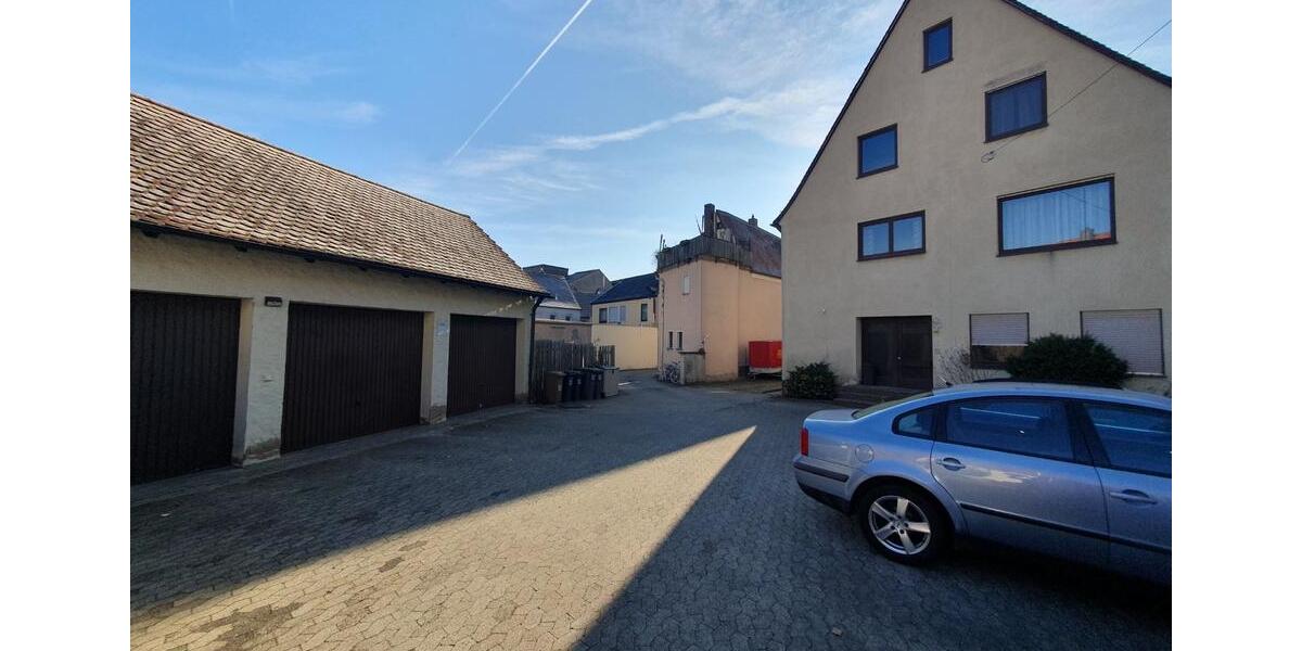 Etagenwohnung Herzogenaurach - 3 Zimmer, 86 m&sup2;, 1.000&euro; | Angebot:25301837