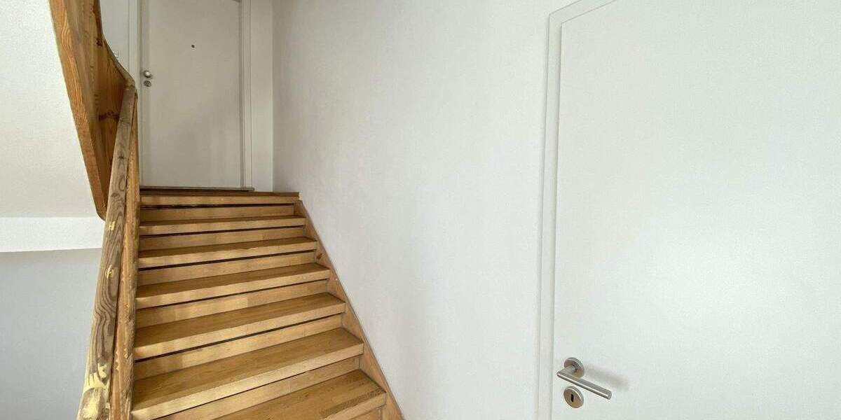 Etagenwohnung Zirndorf - 4 Zimmer, 120 m&sup2;, 399.000&euro; | Angebot:25671026