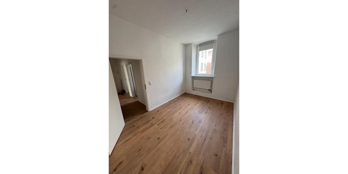 Erdgeschoßwohnung Adelsdorf - 3 Zimmer, 63 m&sup2;, 700&euro; | Angebot:25906780