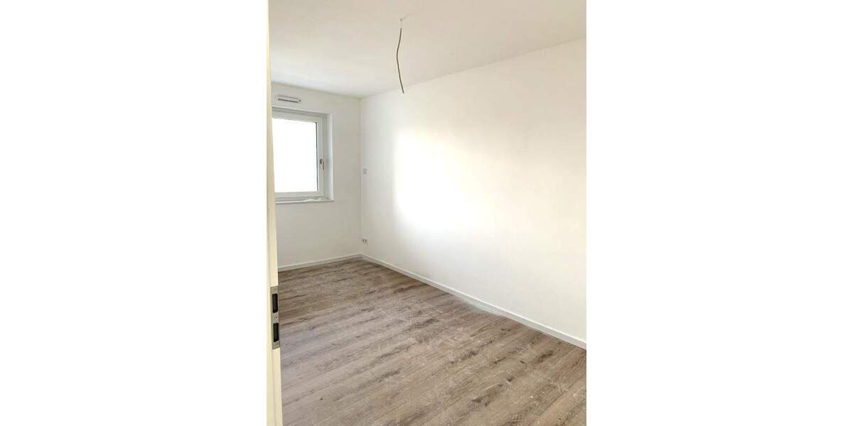 Etagenwohnung Nürnberg Schweinau - 3 Zimmer, 81 m&sup2;, 1.635&euro; | Angebot:25734917