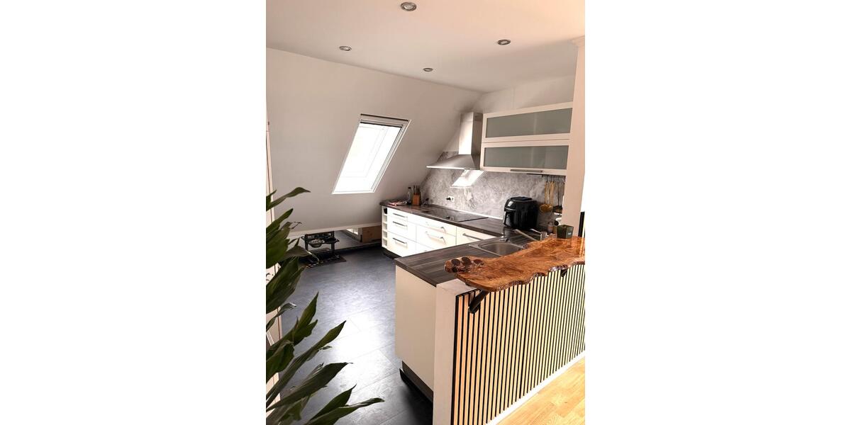 Dachgeschoßwohnung Cadolzburg - 3 Zimmer, 94 m&sup2;, 1.175&euro; | Angebot:26042536