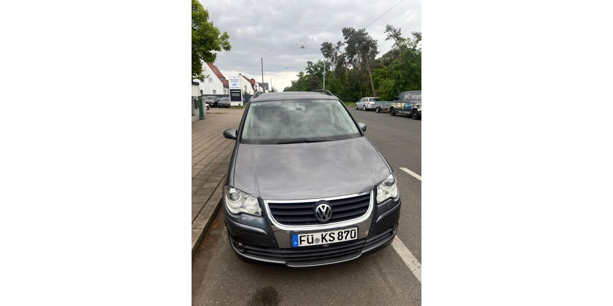 VW Touran 219.000 km 3.800 &euro; Fürth 90765