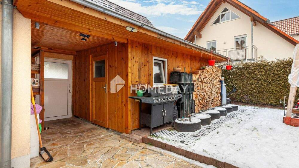 Doppelhaushälfte Erlangen Büchenbach - 8 Zimmer, 111 m&sup2;, 700.000&euro; | Angebot:25737636