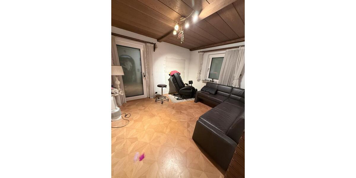 Einfamilienhaus Forchheim - 5.5 Zimmer, 140 m&sup2;, 1.600&euro; | Angebot:25831965