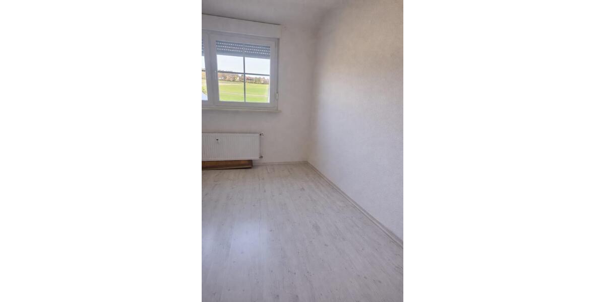 Dachgeschoßwohnung Fürth Atzenhof - 2.5 Zimmer, 69 m&sup2;, 890&euro; | Angebot:25944302