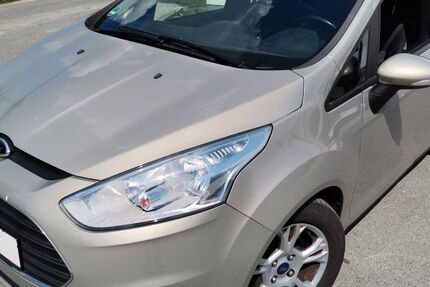 Ford B-Max 157.900 km 4.899 &euro; Fürth 90762