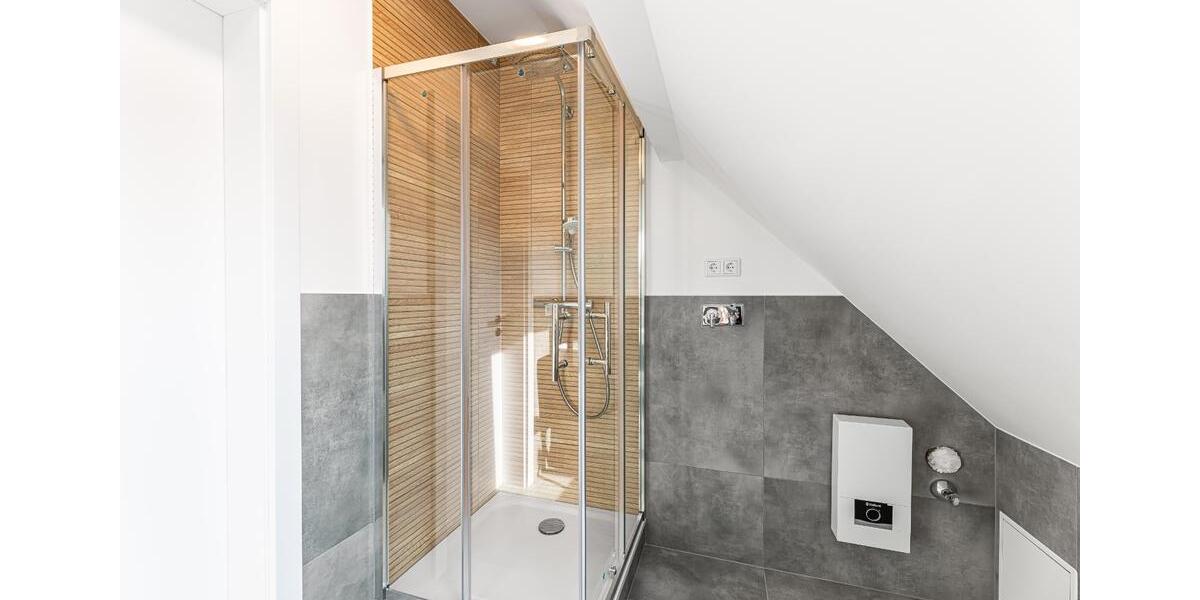 Dachgeschoßwohnung Nürnberg Erlenstegen - 1 Zimmer, 33 m&sup2;, 740&euro; | Angebot:25973432