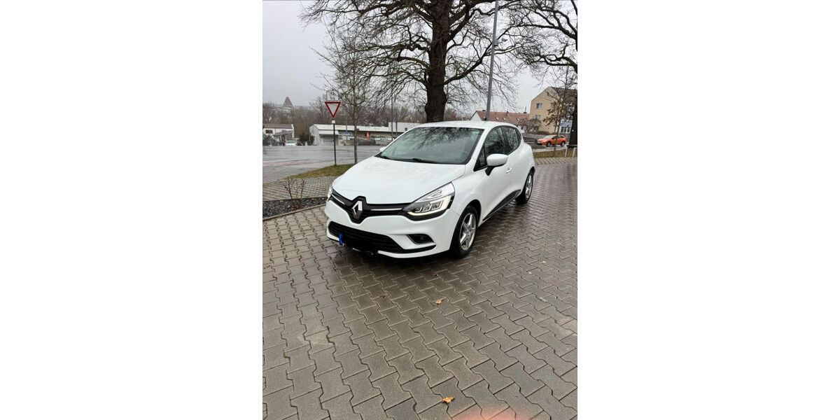 Renault Clio 107.000 km 7.400 &euro; Zirndorf 90513