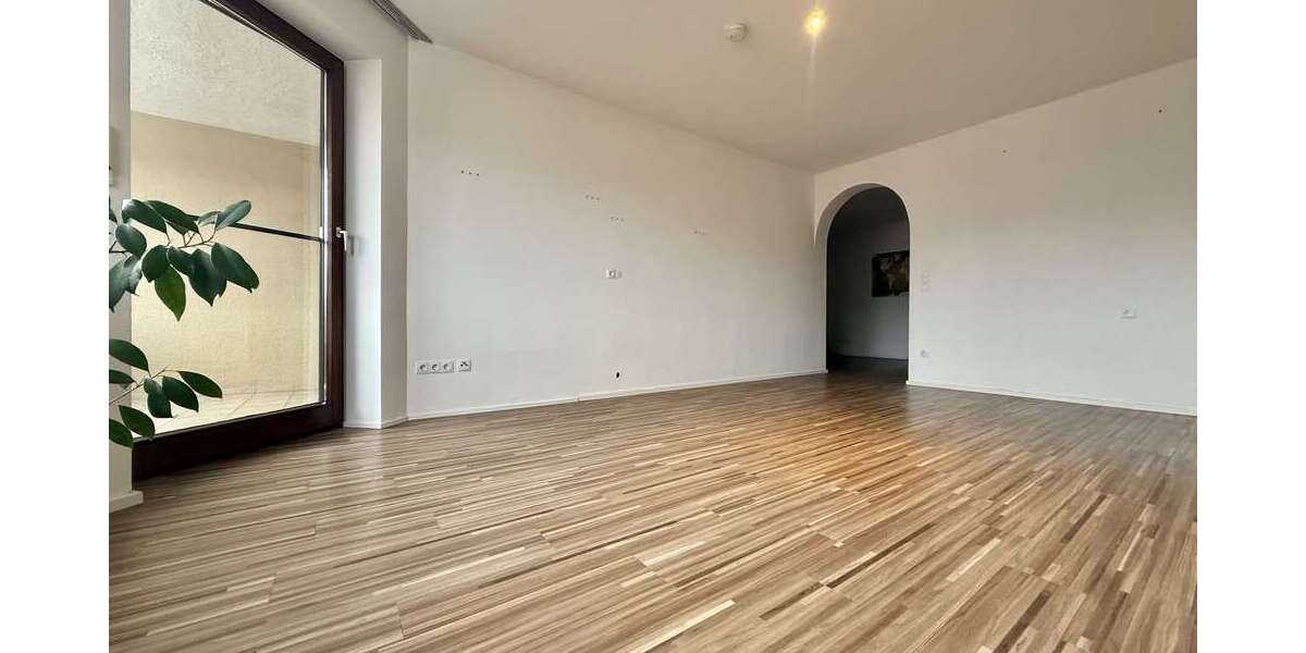 Etagenwohnung Nürnberg Gebersdorf - 3.5 Zimmer, 92 m&sup2;, 375.000&euro; | Angebot:24600038