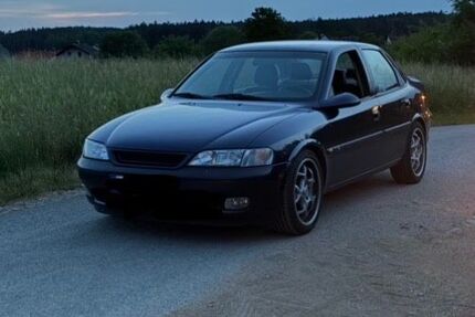 Opel Vectra 176.000 km 2.300 &euro; Neunkirchen am Sand 91233