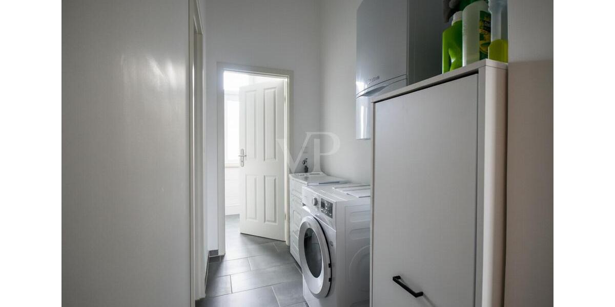 Etagenwohnung Fürth Südstadt - 6 Zimmer, 143 m&sup2;, 2.500&euro; | Angebot:26137228