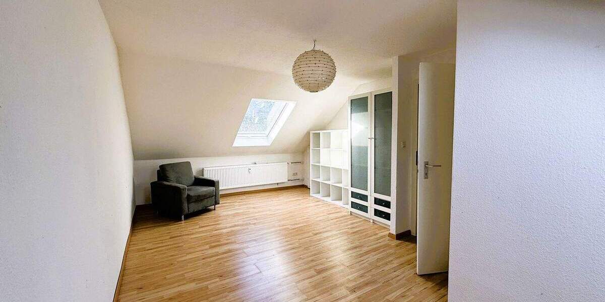 Mehrfamilienhaus, Wohnhaus Nürnberg Falkenheim - 6 Zimmer, 132 m&sup2;, 550.000&euro; | Angebot:25681526