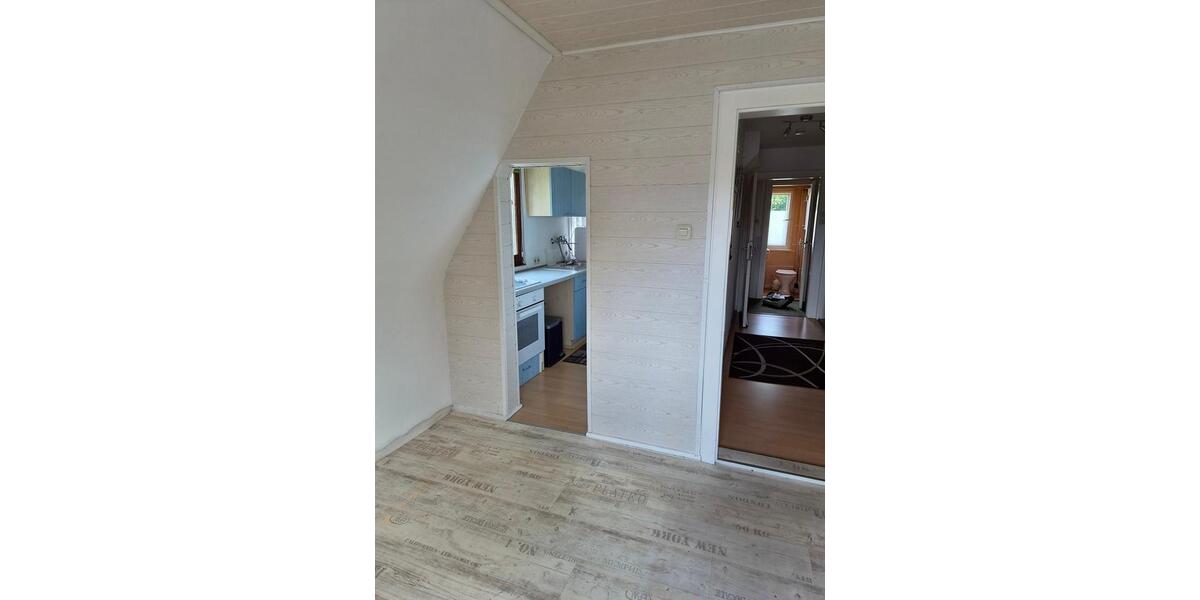 Dachgeschoßwohnung Fürth Südstadt - 2.5 Zimmer, 60 m&sup2;, 625&euro; | Angebot:27589936