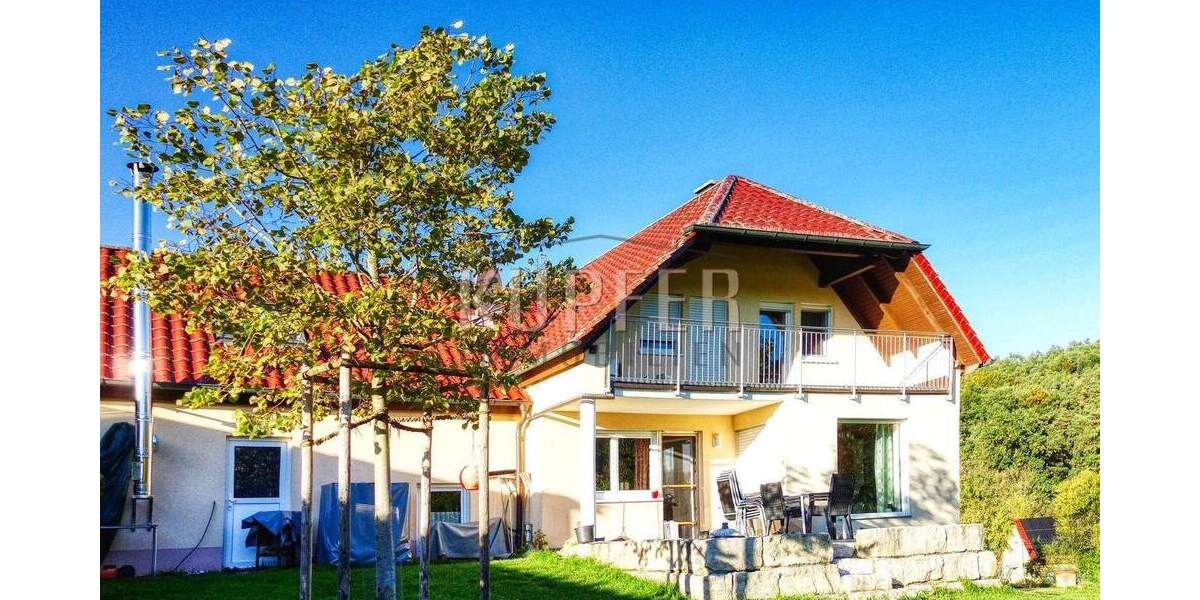 Mehrfamilienhaus, Wohnhaus Gerhardshofen Altenbuch - 9 Zimmer, 231 m&sup2;, 740.000&euro; | Angebot:25727823