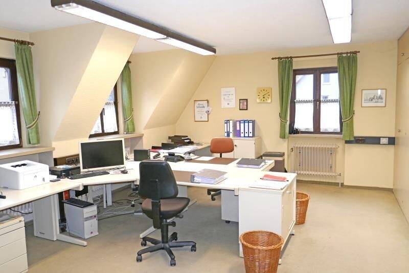 Gewerbeobjekt Schnaittach - 3 Zimmer, 100 m&sup2;, 800&euro; | Angebot:25683951