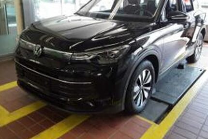 VW Tiguan 9.300 km 35.890 &euro; Roth 91154