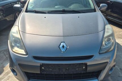 Renault Clio 40.000 km 3.950 &euro; Fürth 90763