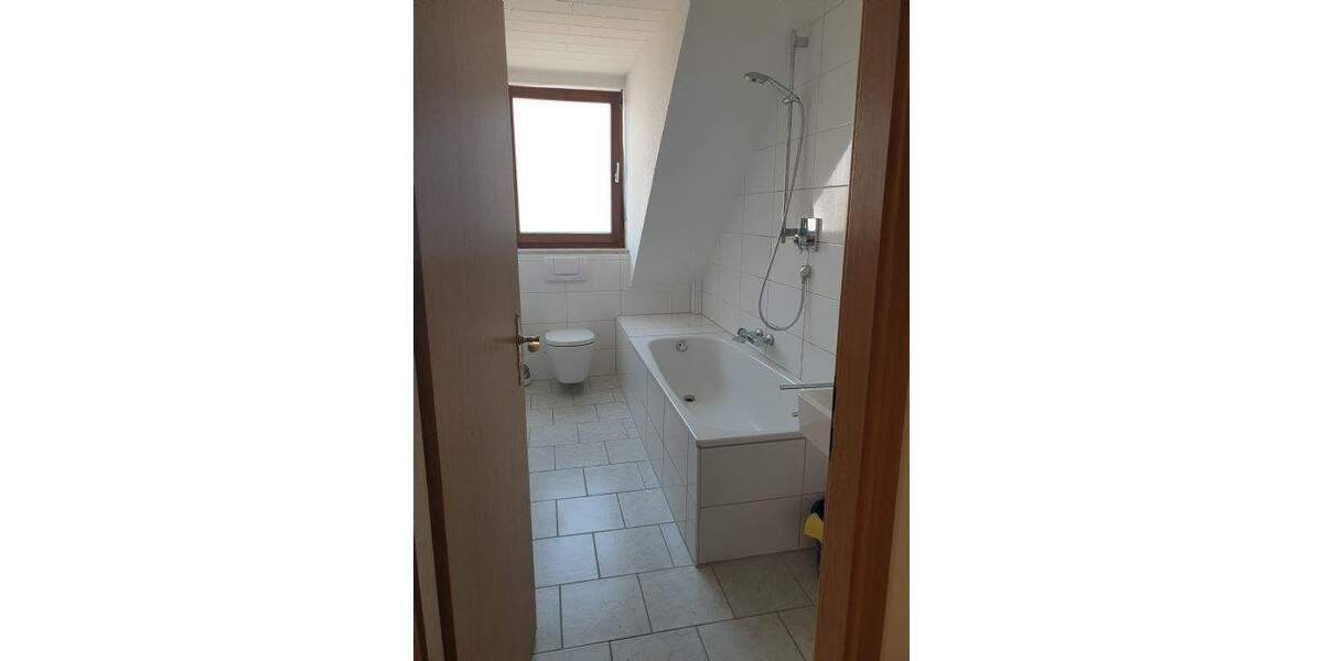 Etagenwohnung Fürth Burgfarrnbach - 3 Zimmer, 90 m&sup2;, 675&euro; | Angebot:26641723