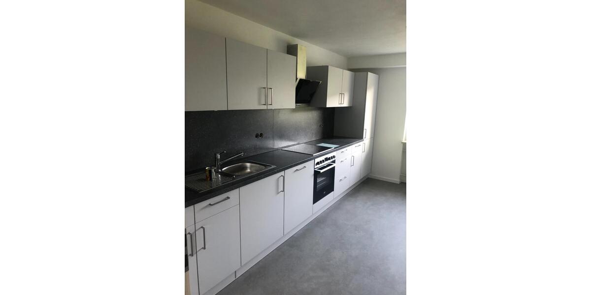 Etagenwohnung Lonnerstadt - 3.5 Zimmer, 94 m&sup2;, 850&euro; | Angebot:25883155