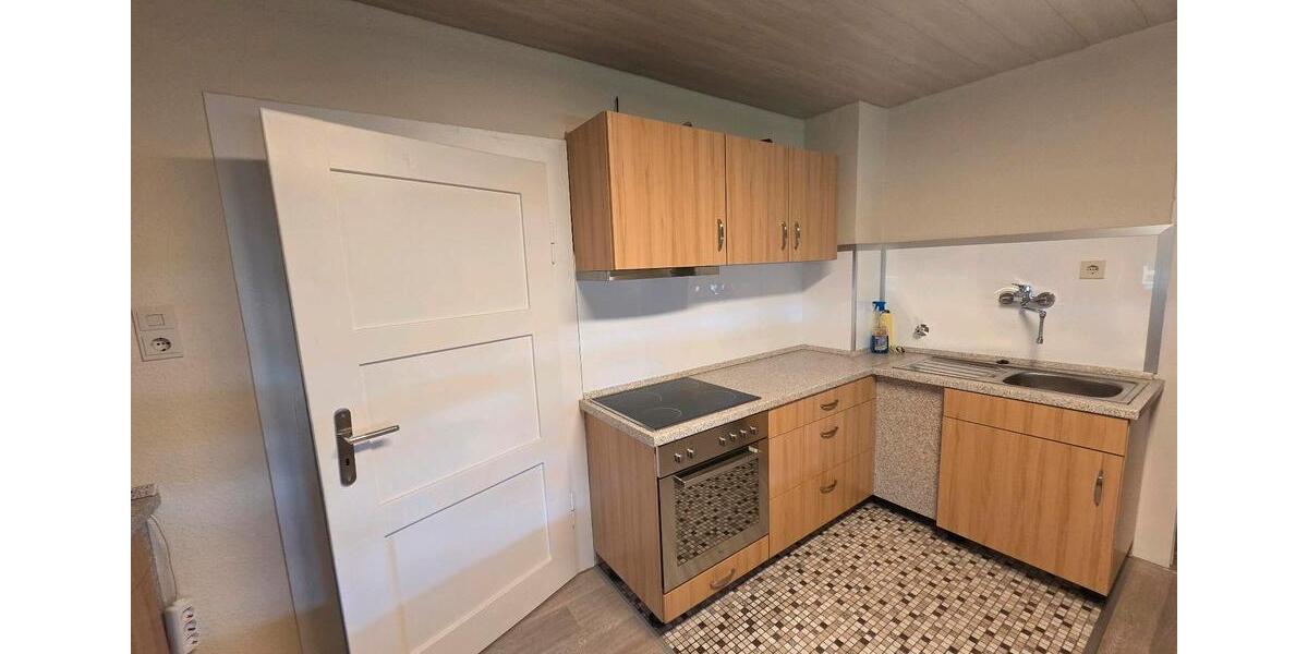 Villa Schwabach - 20 Zimmer, 250 m&sup2;, 4.200&euro; | Angebot:26652343