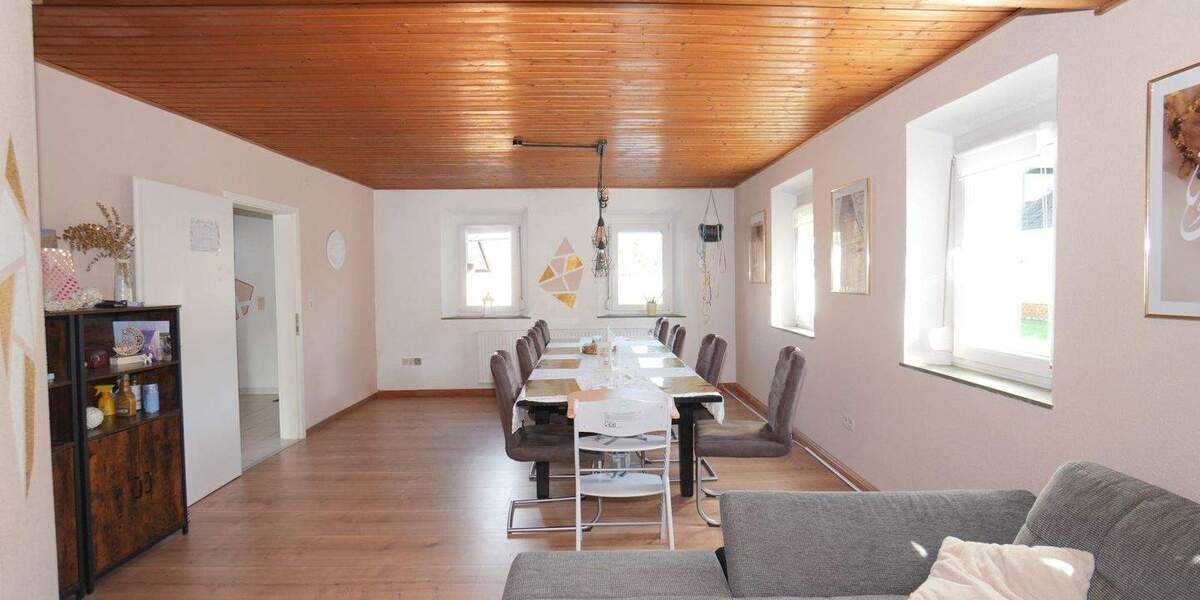 Mehrfamilienhaus, Wohnhaus Adelsdorf Heppstädt - 1 Zimmer, 291 m&sup2;, 599.000&euro; | Angebot:25743851