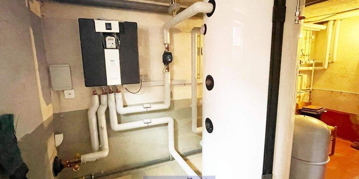 Etagenwohnung Adelsdorf - 8 Zimmer, 207 m&sup2;, 438.000&euro; | Angebot:25899007