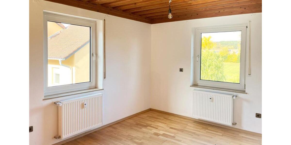 Etagenwohnung Diespeck - 3 Zimmer, 96 m&sup2;, 799&euro; | Angebot:25975627