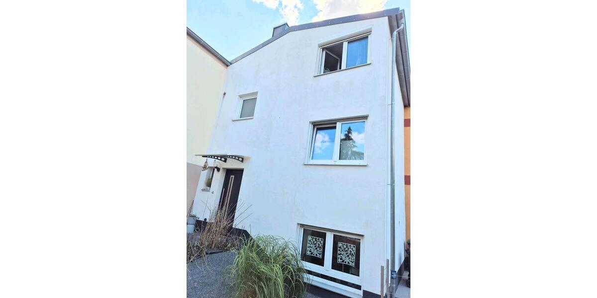 Reihenhaus Schwabach - 3 Zimmer, 113 m&sup2;, 450.000&euro; | Angebot:25370173