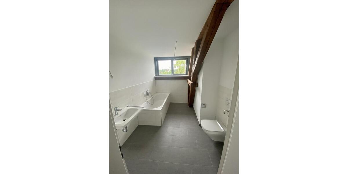 Etagenwohnung Neustadt an der Aisch - 3 Zimmer, 97 m&sup2;, 1.090&euro; | Angebot:26444601