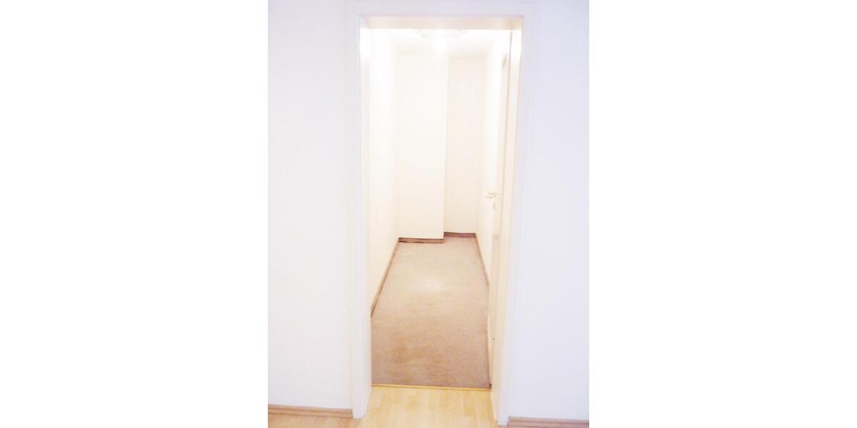 Etagenwohnung Nürnberg Schnepfenreuth - 2 Zimmer, 76 m&sup2;, 999&euro; | Angebot:25830909