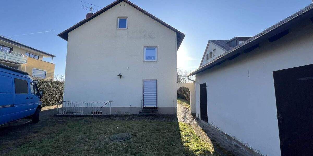 Mehrfamilienhaus, Wohnhaus Erlangen Büchenbach - 1 Zimmer, 200 m&sup2;, 590.000&euro; | Angebot:25735032