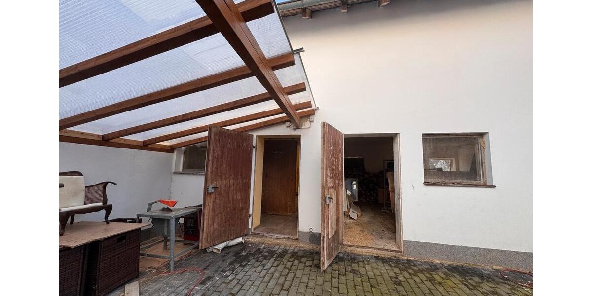 Bauernhaus, Landhaus Altdorf bei Nürnberg - 6 Zimmer, 139 m&sup2;, 399.000&euro; | Angebot:24330436